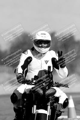 media/Nov-06-2023-Moto Forza (Mon) [[ce023d0744]]/4-Beginner Group/Session 3 (Track Exit)/